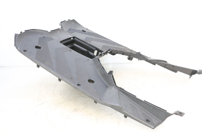 photo de TAPA REPOSAPIES KEEWAY MATRIX RX9 125 (2006 - 2007) - Detalles de los puntos de fijación