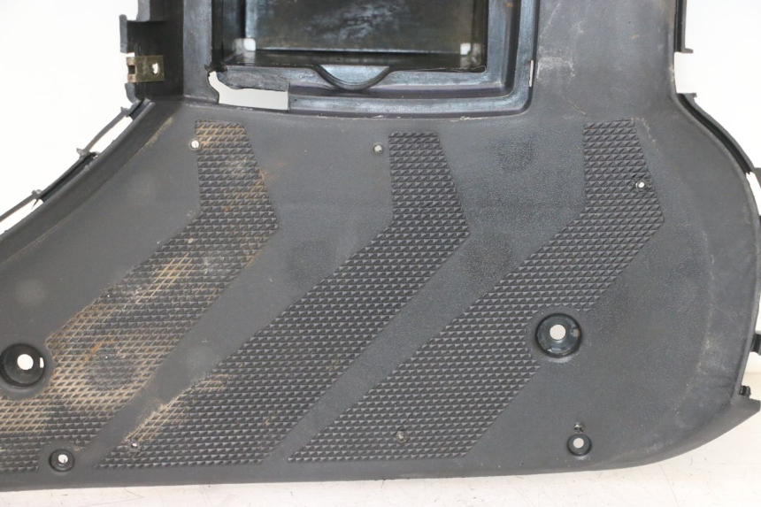 photo de TAPA REPOSAPIES KEEWAY MATRIX RX9 125 (2006 - 2007) - Marcados y referencias originales
