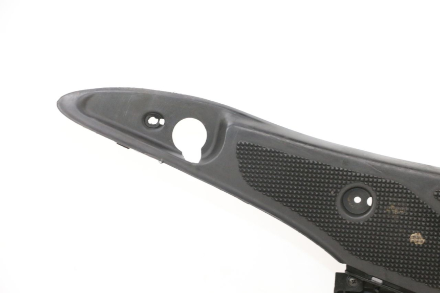 photo de TAPA REPOSAPIES YAMAHA NEOS NEO'S 4T 50 (2008 - 2016) - Recambio usado revisado