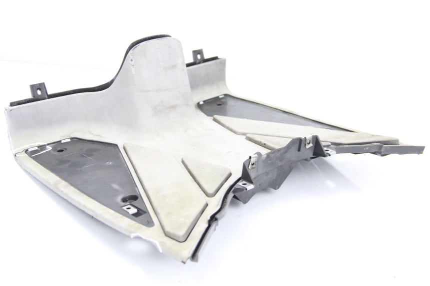 photo de TAPA REPOSAPIES PIAGGIO NEW TYPHOON 50 (2010 - 2017) - Zoom estado de uso