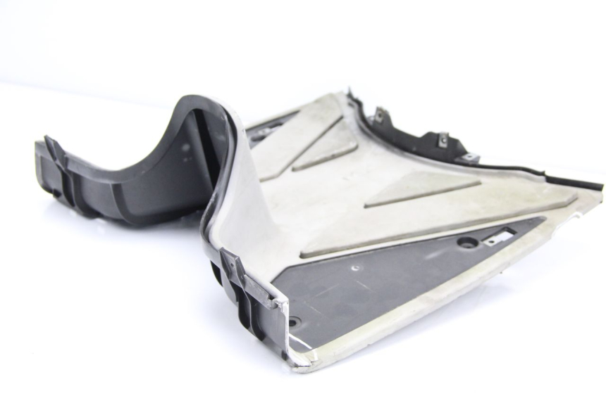 photo de TAPA REPOSAPIES PIAGGIO NEW TYPHOON 50 (2010 - 2017) - Otra perspectiva