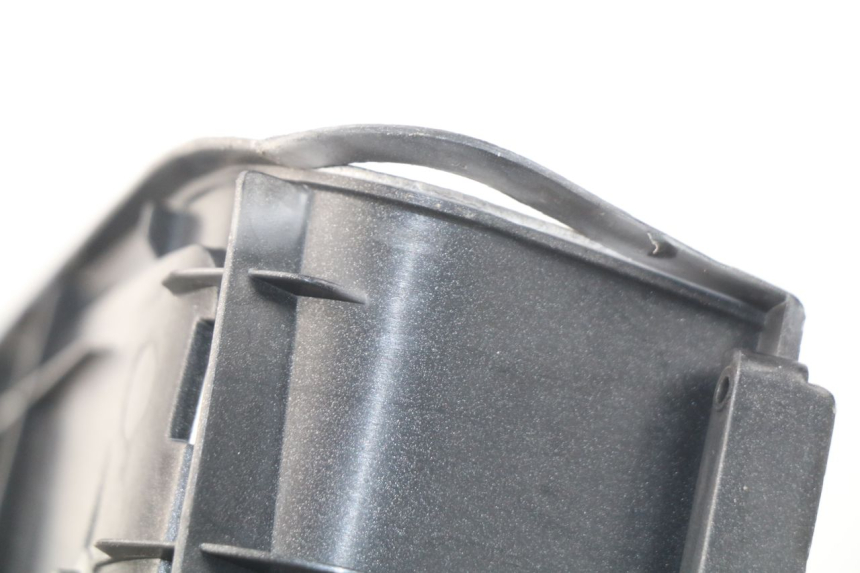 photo de TAPA REPOSAPIES PIAGGIO NEW TYPHOON 50 (2010 - 2017) - Zoom estado de uso