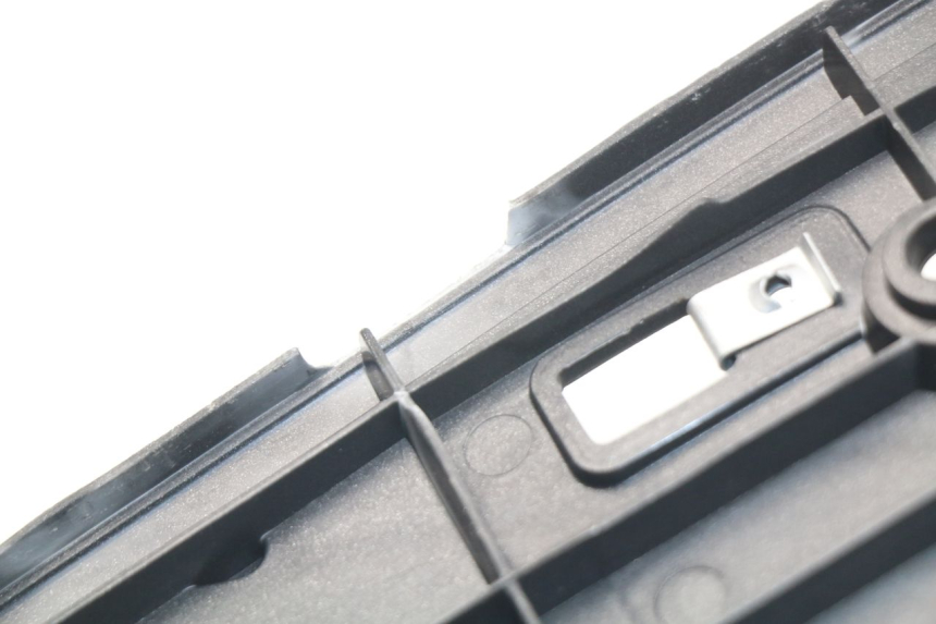 photo de TAPA REPOSAPIES PIAGGIO NEW TYPHOON 50 (2010 - 2017) - Otra perspectiva