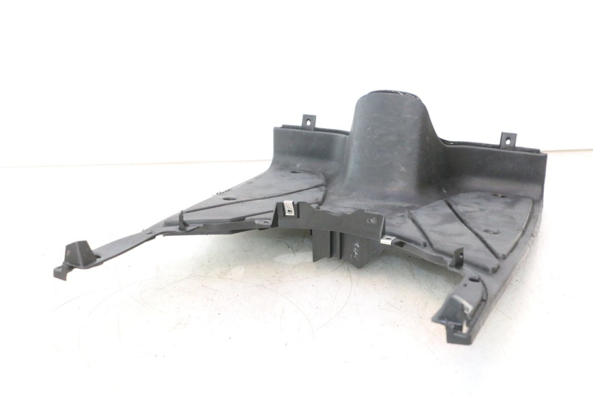 photo de TAPA REPOSAPIES PIAGGIO NEW TYPHOON 50 (2018 - 2021) - Primer plano técnico