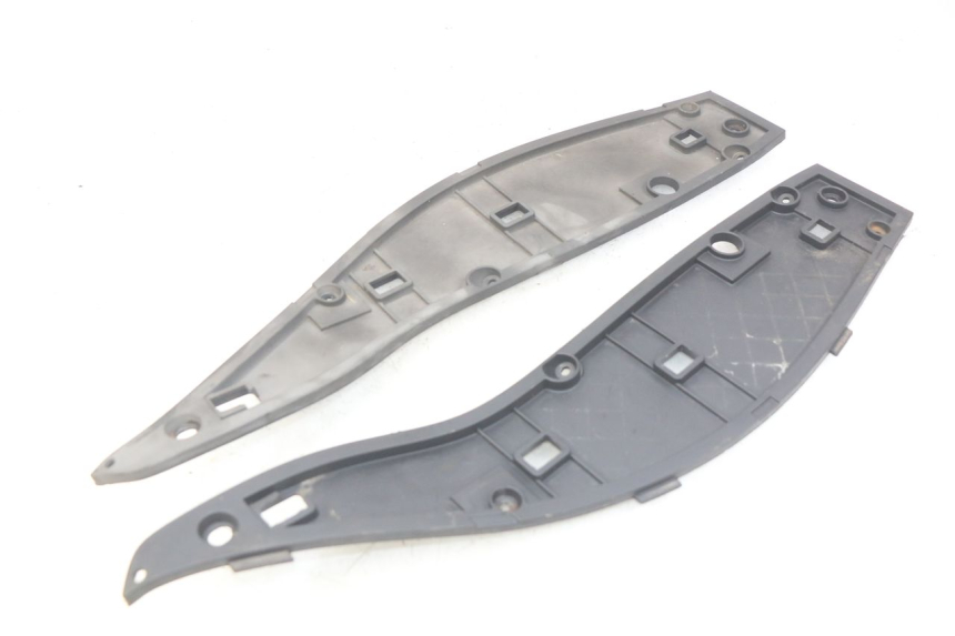 photo de ESTRIBO GILERA NEXUS 125 (2007 - 2009) - Zoom estado de uso