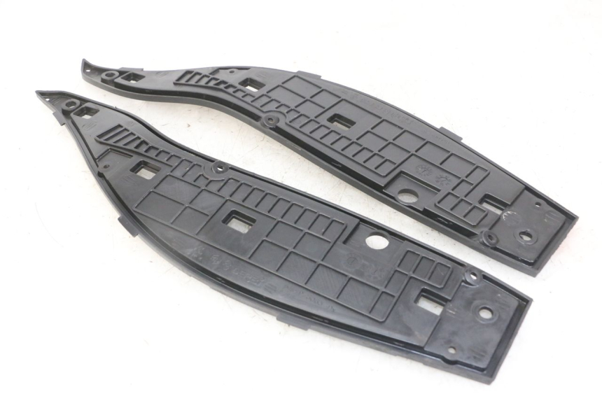 photo de ESTRIBO GILERA NEXUS 125 (2009 - 2013) - Detalle de la pieza