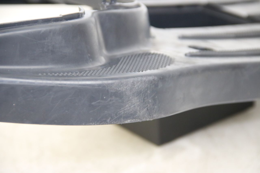 photo de ESTRIBO JM MOTORS OLDIES 4T 50 (2010 - 2020) - Detalles de los puntos de fijación