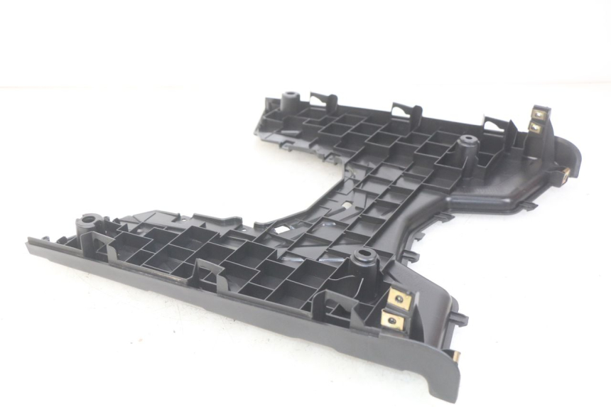 photo de TAPA REPOSAPIES SYM ORBIT III 3 4T 50 (2021 - 2025) - Zoom estado de uso