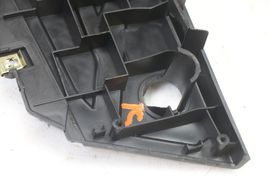 photo de TAPA REPOSAPIES SYM ORBIT III 3 4T 50 (2021 - 2025) - Vista general del producto