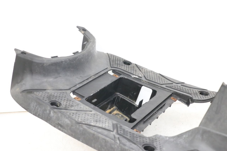 photo de TAPA REPOSAPIES SYM ORBIT 50 (2008 - 2010) - Marcados y referencias originales