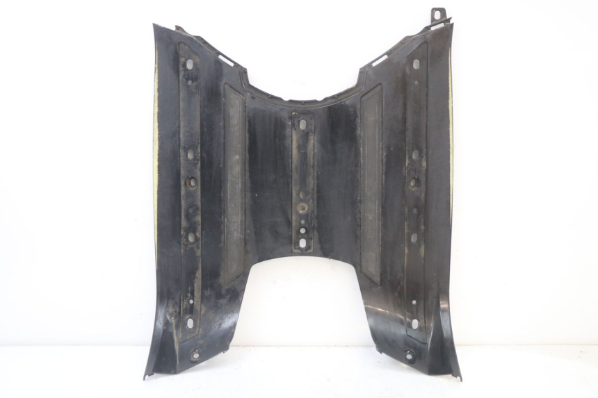 photo de TAPA REPOSAPIES PEUGEOT DJANGO 125 (2014 - 2017) - Zoom estado de uso