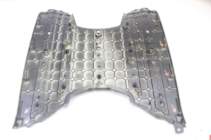 photo de TAPA REPOSAPIES PEUGEOT DJANGO 125 (2014 - 2017) - Recambio usado revisado