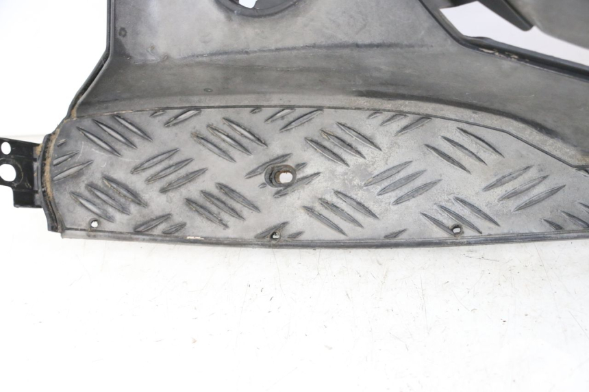 photo de TAPA REPOSAPIES PEUGEOT SPEEDFIGHT 3 LC 2T 50 (2009 - 2015) - Detalle de la pieza