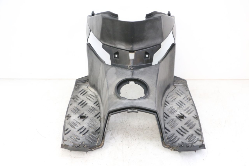 photo de TAPA REPOSAPIES PEUGEOT SPEEDFIGHT 3 LC 2T 50 (2009 - 2015) - Primer plano de alta resolución