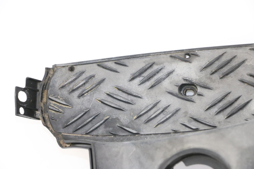 photo de TAPA REPOSAPIES PEUGEOT SPEEDFIGHT 3 LC 2T 50 (2009 - 2015) - Ángulo de visión alternativo