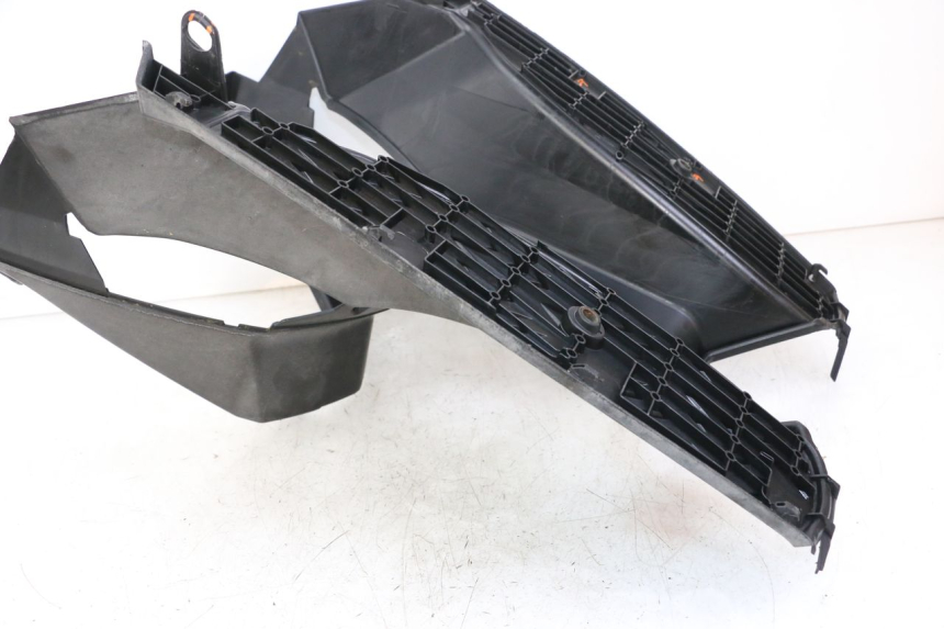 photo de TAPA REPOSAPIES PEUGEOT SPEEDFIGHT 3 LC 2T 50 (2009 - 2015) - Recambio usado revisado