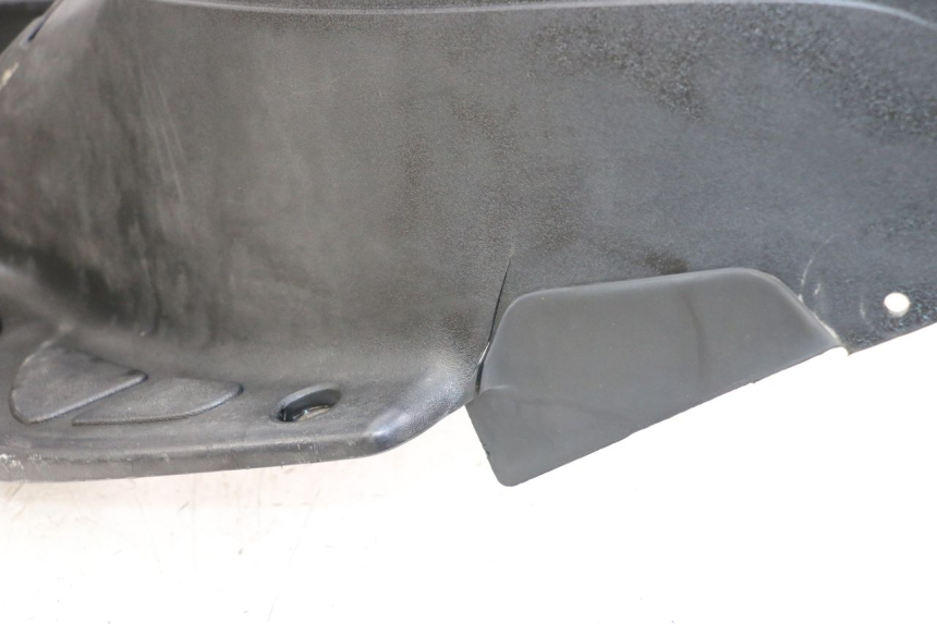 photo de TAPA REPOSAPIES PEUGEOT TKR TREKKER FURIOUS 50 (2005 - 2014) - Características distintivas