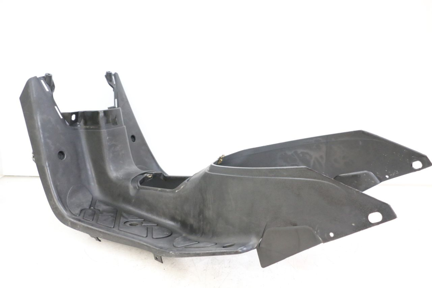 photo de TAPA REPOSAPIES PEUGEOT TKR TREKKER FURIOUS 50 (2005 - 2014) - Primer plano de alta resolución