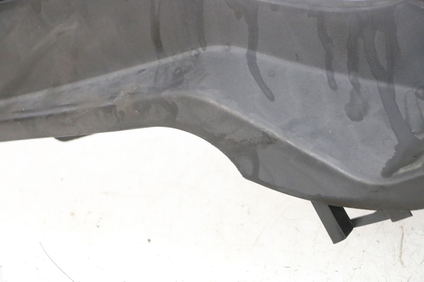 photo de TAPA REPOSAPIES PEUGEOT TWEET 4T 50 (2014 - 2019) - Primer plano técnico