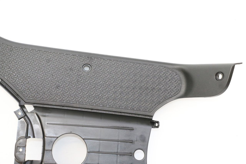 photo de TAPA REPOSAPIES PIAGGIO NRG POWER PUREJET 50 (2018 - 2021) - Características distintivas