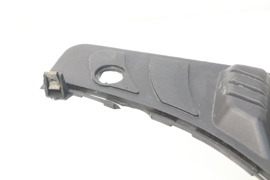 photo de TAPA REPOSAPIES KEEWAY PIXEL 50 (2008 - 2011) - Detalle de la pieza