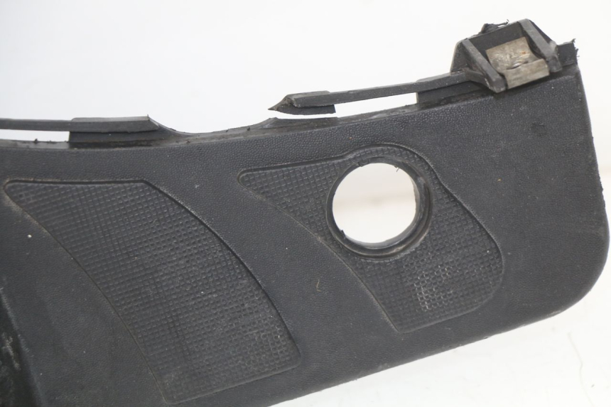 photo de TAPA REPOSAPIES KEEWAY PIXEL 50 (2008 - 2011) - Primer plano técnico