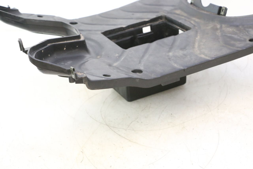 photo de TAPA REPOSAPIES ORCAL RAPTOR 50 (2015 - 2021) - Zoom estado de uso