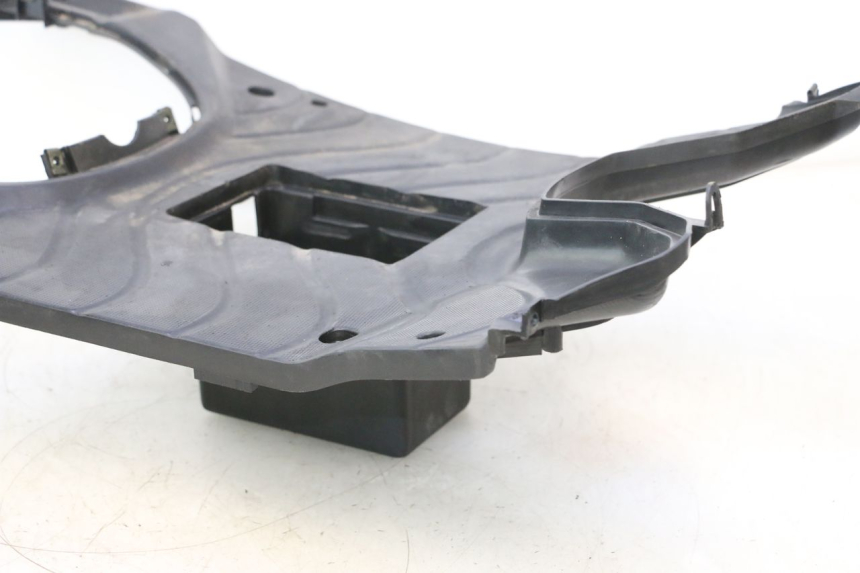 photo de TAPA REPOSAPIES ORCAL RAPTOR 50 (2015 - 2021) - Primer plano técnico