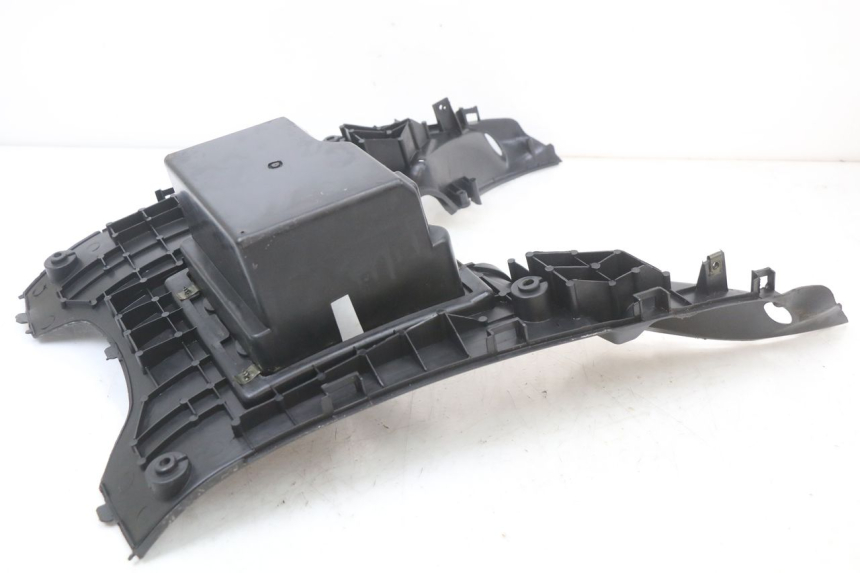 photo de TAPA REPOSAPIES TNT MOTOR ROMA 10' 2T 50 (2011 - 2018) - Recambio usado revisado