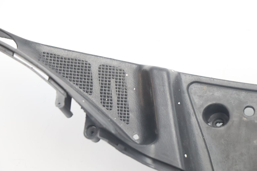 photo de TAPA REPOSAPIES TNT MOTOR ROMA 10' 2T 50 (2011 - 2018) - Detalle de la pieza