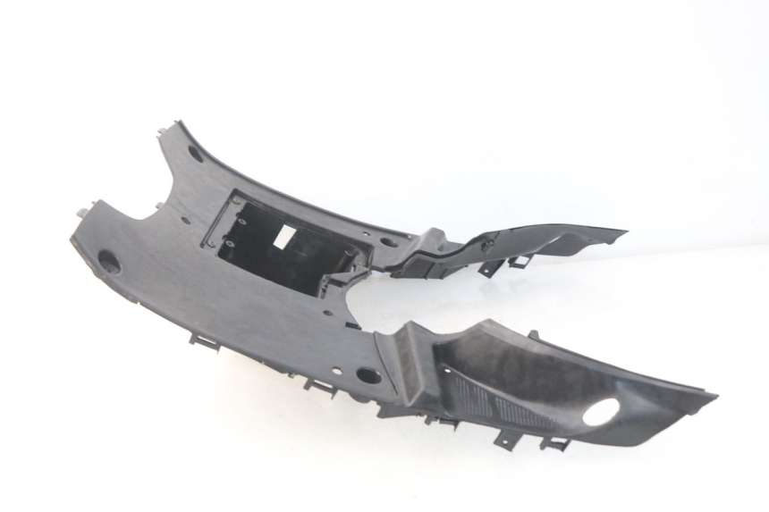 photo de TAPA REPOSAPIES TNT MOTOR ROMA 12' 2T 50 (2007 - 2018) - Detalles de los puntos de fijación