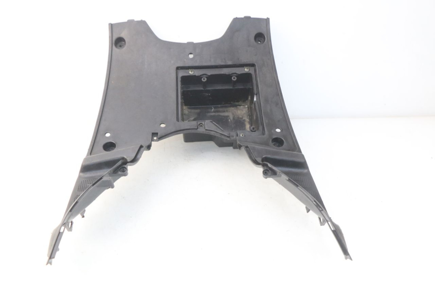 photo de TAPA REPOSAPIES TNT MOTOR ROMA 12' 2T 50 (2007 - 2018) - Estado de la superficie y material