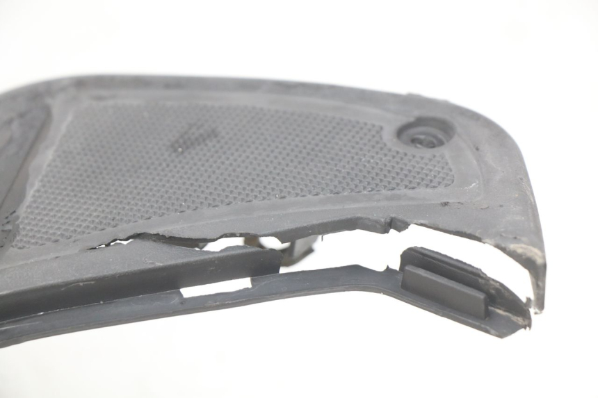 photo de ESTRIBO KEEWAY RY6 2T 50 (2011 - 2019) - Características distintivas