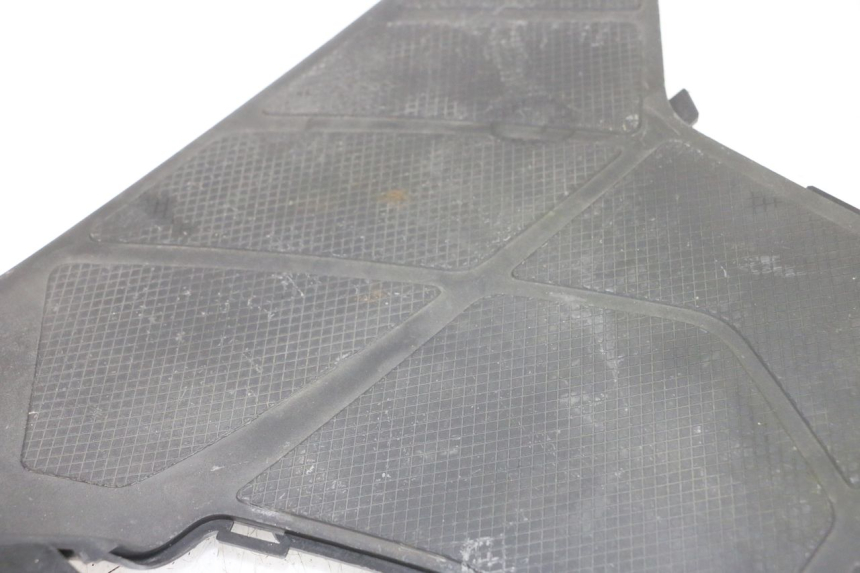 photo de TAPA REPOSAPIES DAELIM S1 125 (2007 - 2016) - Zoom estado de uso