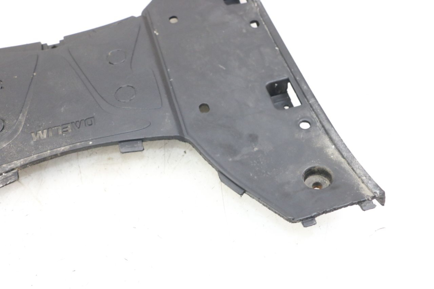 photo de ESTRIBO DAELIM S3 125 (2010 - 2017) - Características distintivas