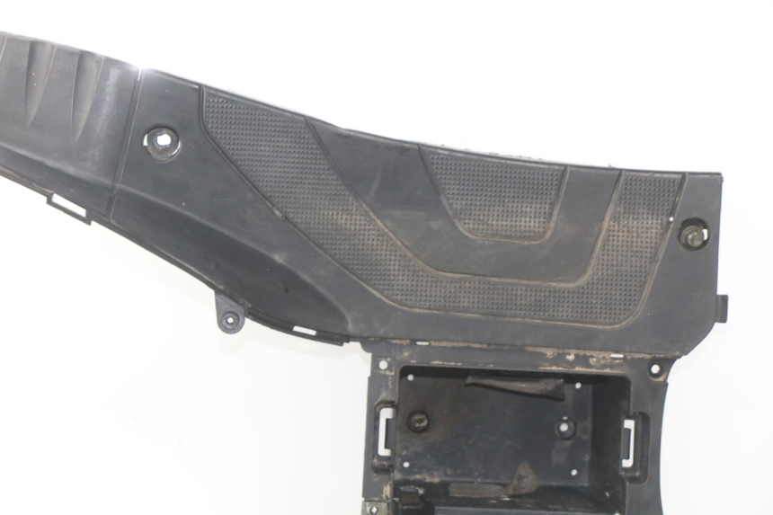 photo de TAPA REPOSAPIES DAELIM S4 50 (2010 - 2015) - Foto de producto adicional