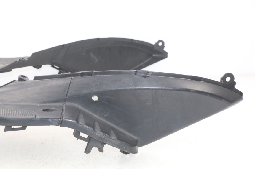 photo de TAPA REPOSAPIES DAELIM S4 50 (2010 - 2015) - Recambio usado revisado