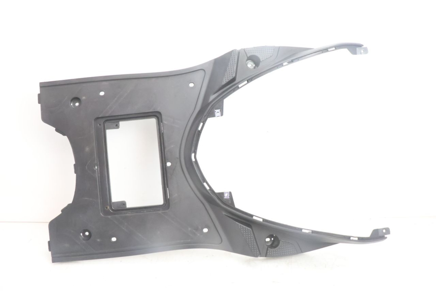 photo de TAPA REPOSAPIES JM MOTORS SANTANA EVO 50 (2024 - 2026) - Detalle de la pieza