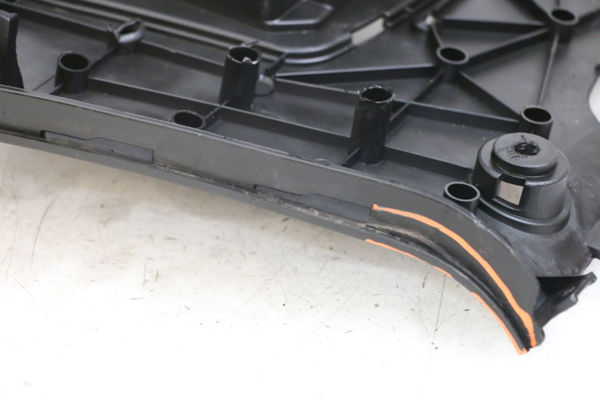 photo de ESTRIBO JM MOTORS SANTANA 50 (2014 - 2023) - Detalle de la pieza