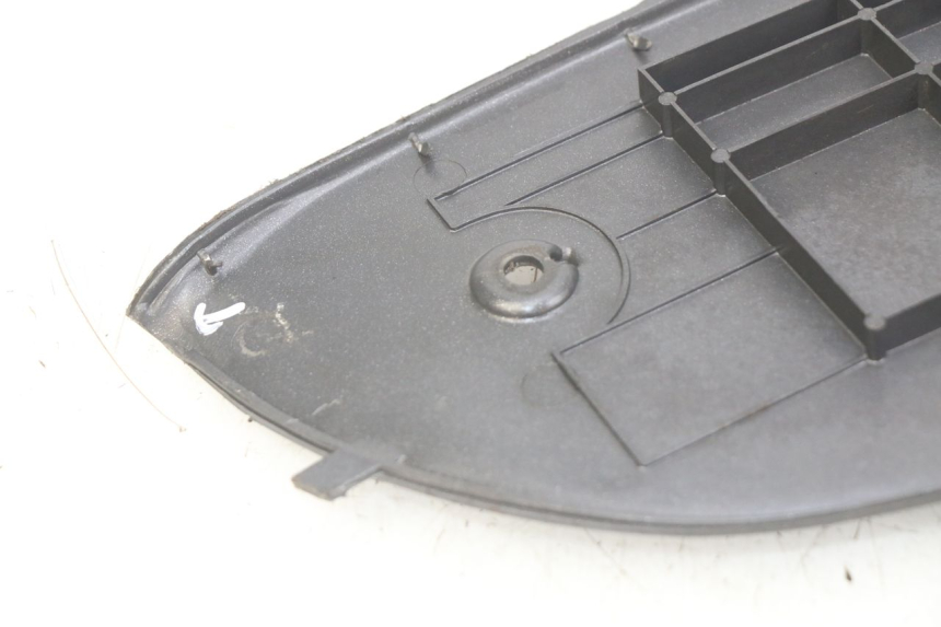 photo de ESTRIBO APRILIA SCARABEO 100 (2003 - 2012) - Detalles de los puntos de fijación