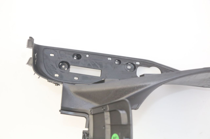 photo de ESTRIBO MBK SKYCRUISER 125 (2010 - 2013) - Características distintivas