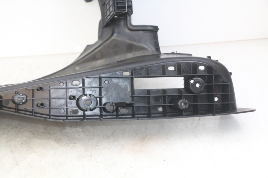 photo de ESTRIBO MBK SKYCRUISER 125 (2010 - 2013) - Detalles de los puntos de fijación