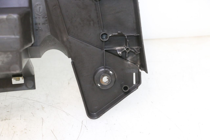 photo de TAPA REPOSAPIES YAMAHA SLIDER 50 (1999 - 2004) - Otra perspectiva