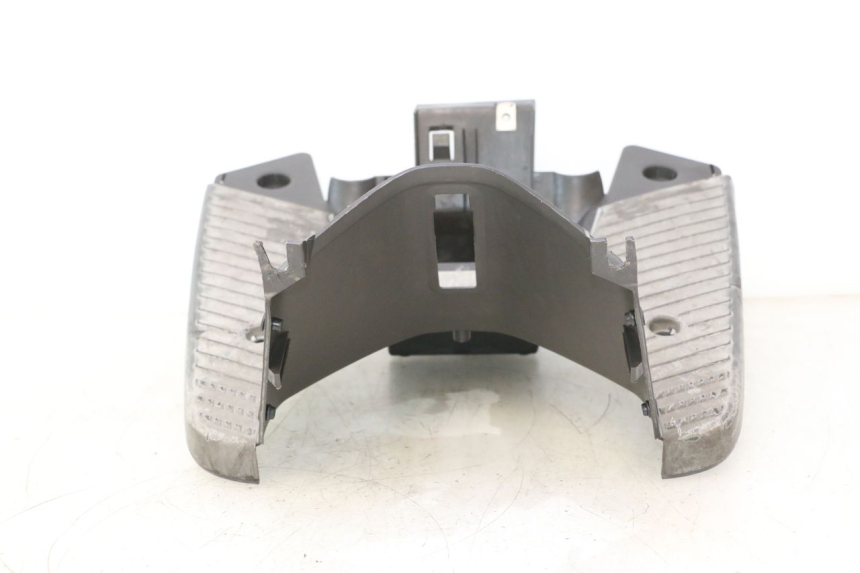 photo de TAPA REPOSAPIES YAMAHA SLIDER 50 (1999 - 2004) - Estado de la superficie y material