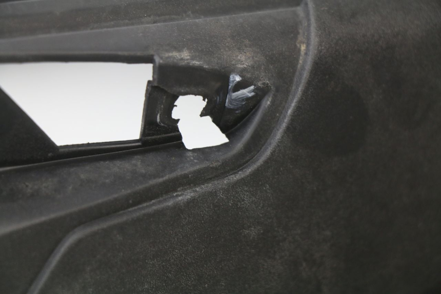 photo de TAPA REPOSAPIES PEUGEOT SPEEDFIGHT 2 AC 50 (2000 - 2009) - Otra perspectiva