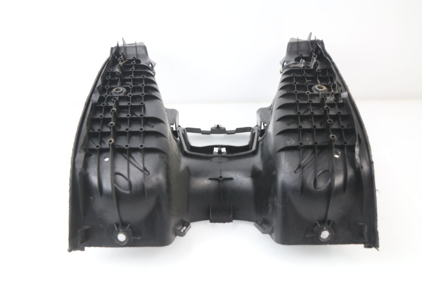 photo de TAPA REPOSAPIES PEUGEOT SPEEDFIGHT 2 AC 50 (2000 - 2009) - Estado de la superficie y material