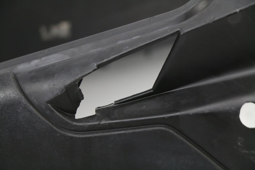 photo de TAPA REPOSAPIES PEUGEOT SPEEDFIGHT 2 AC 50 (2000 - 2009) - Marcados y referencias originales