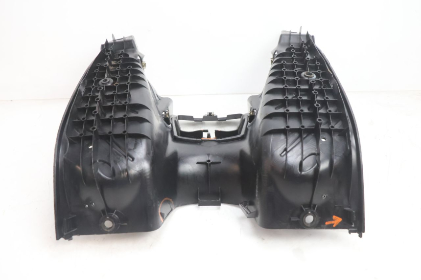 photo de TAPA REPOSAPIES PEUGEOT SPEEDFIGHT 2 AC 50 (2000 - 2009) - Zoom sobre los componentes