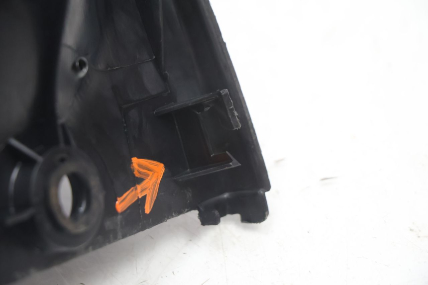 photo de TAPA REPOSAPIES PEUGEOT SPEEDFIGHT 2 AC 50 (2000 - 2009) - Foto de producto adicional