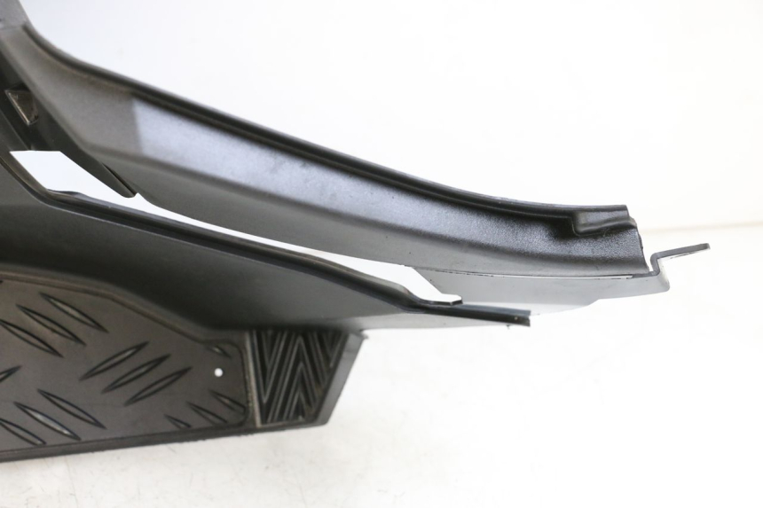 photo de TAPA REPOSAPIES PEUGEOT SPEEDFIGHT 4 2T 50 (2015 - 2019) - Características distintivas